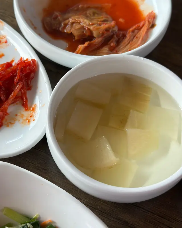 오리고기와 함께 먹으면 맛있는 반찬들