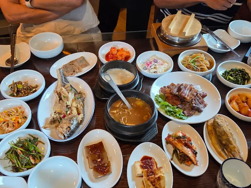 황토방 한상차림