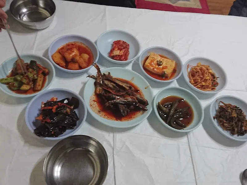 오솔길 식당 밑반찬