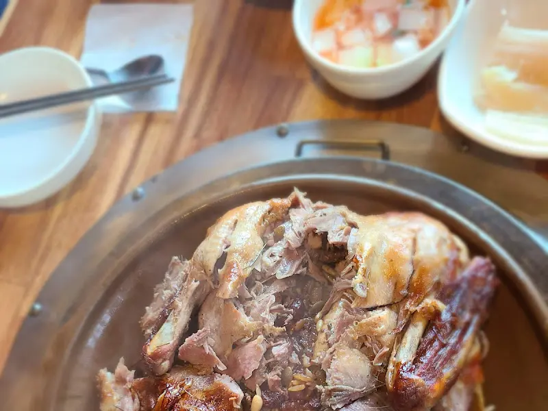 먹음직스러운 오리구이 단면