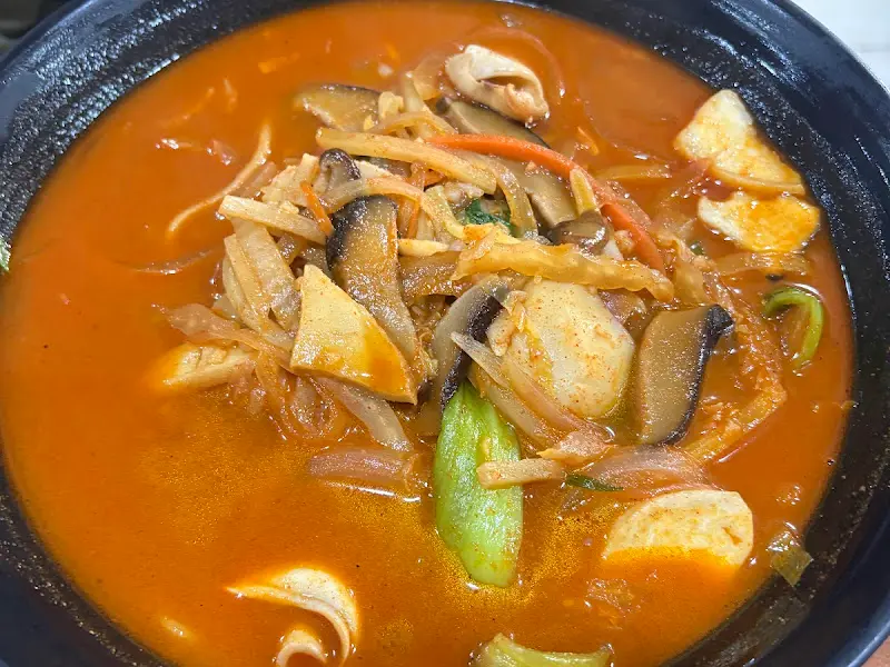 해산물이 듬뿍 들어간 짬뽕