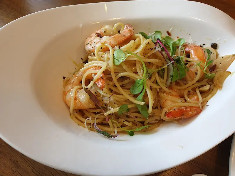 새우와 채소가 조화로운 파스타