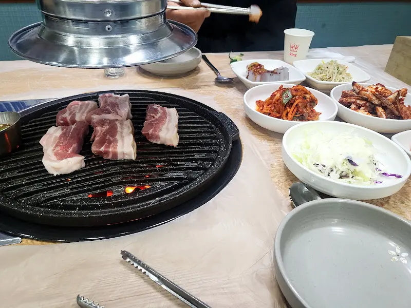 맛있게 구워진 오겹살