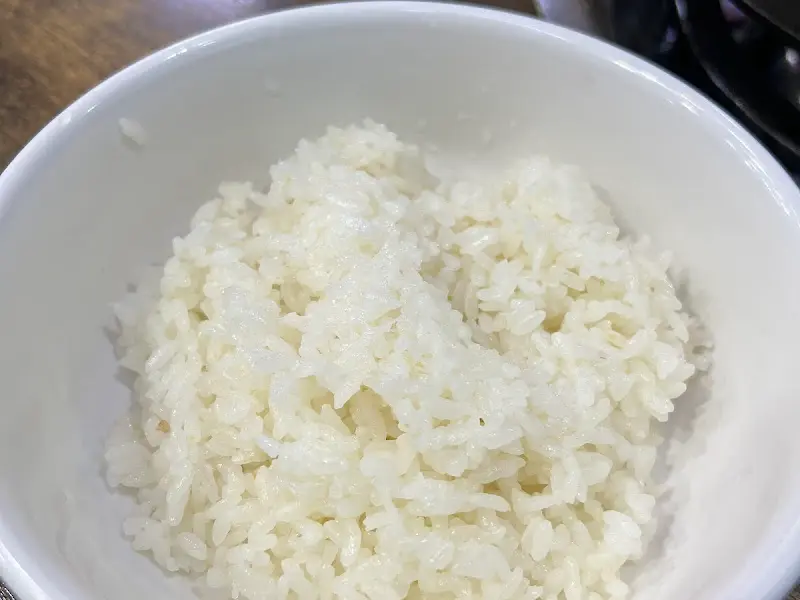 윤기가 자르르 흐르는 밥