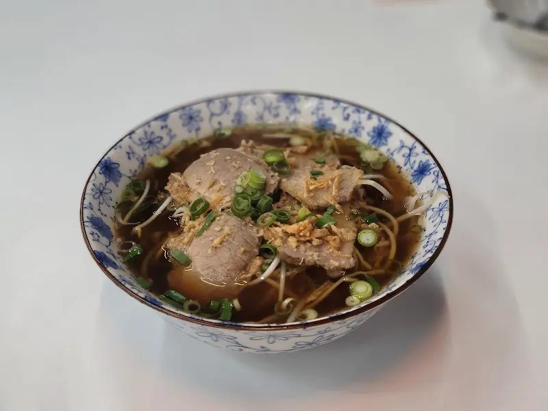 스리라차의 쌀국수