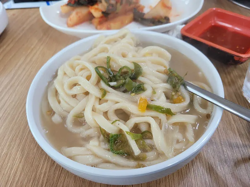 칼국수 한 그릇