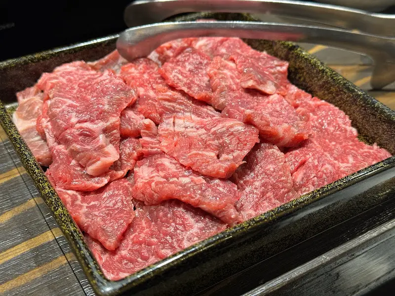 신선한 재료가 가득한 이자카야