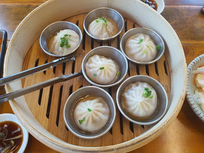 니엔니엔누들 샤오롱바오