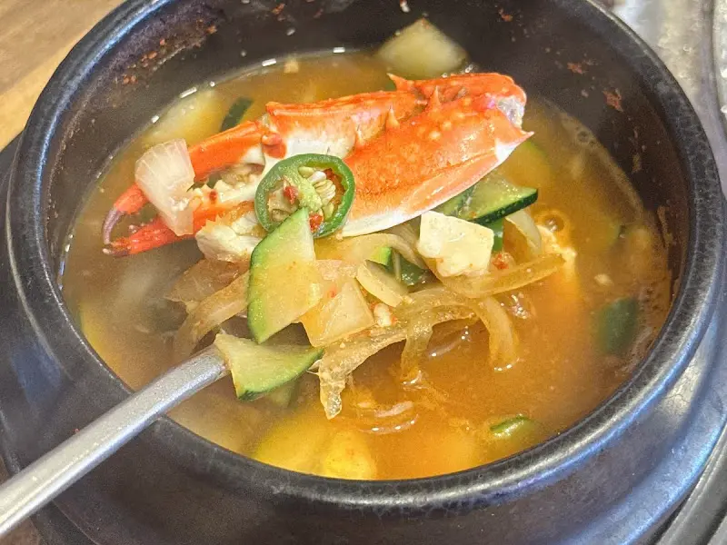 꽃게가 들어간 시원한 된장찌개