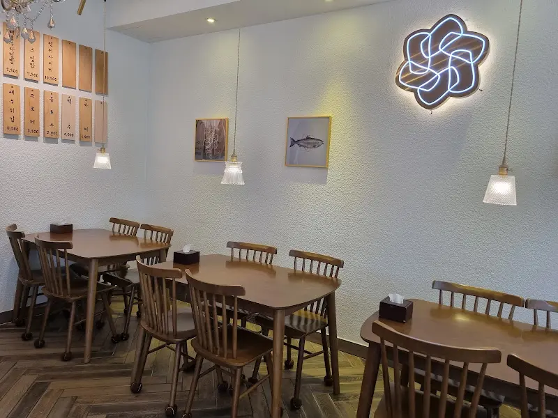 만고쿠 내부 인테리어