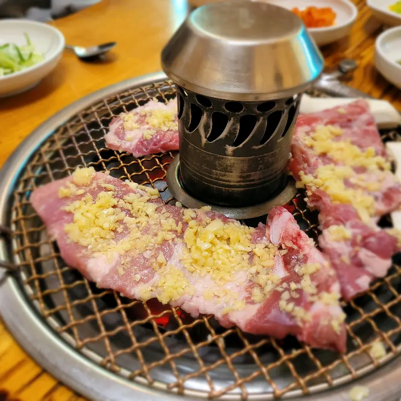 숯불 위 갈비