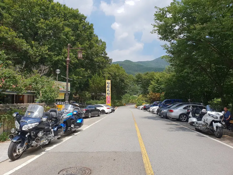 안심식당 주차장