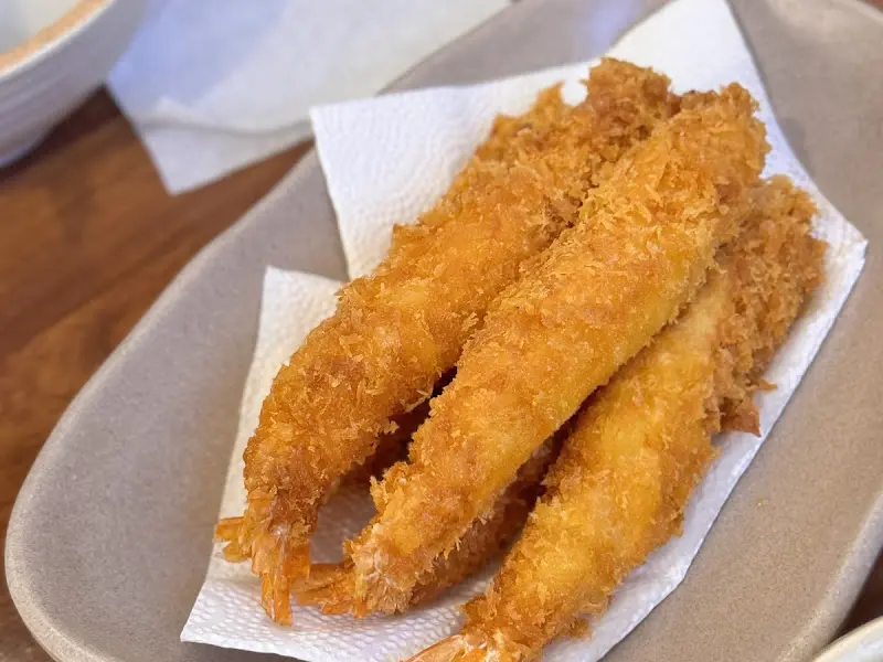 겉은 바삭하고 속은 촉촉한 튀김 새우