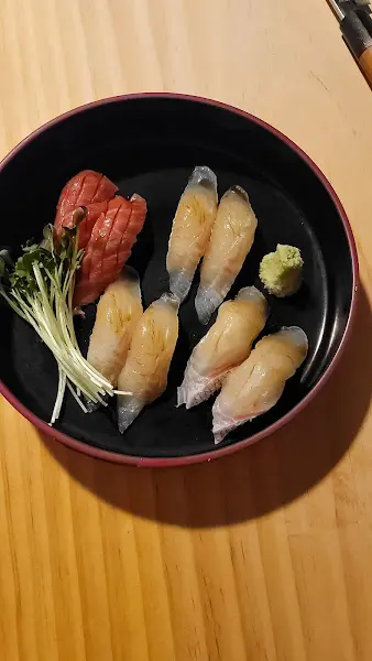 신선한 숙성회 초밥