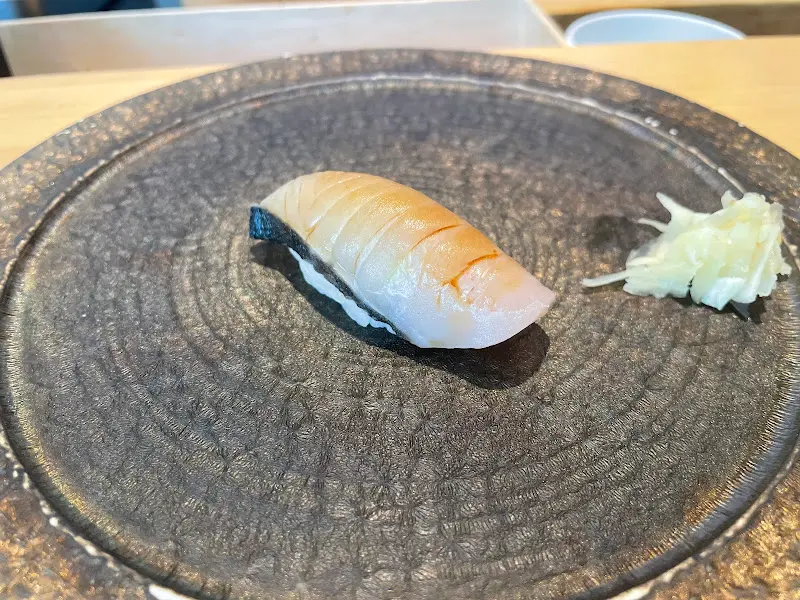 정갈하게 놓인 스시