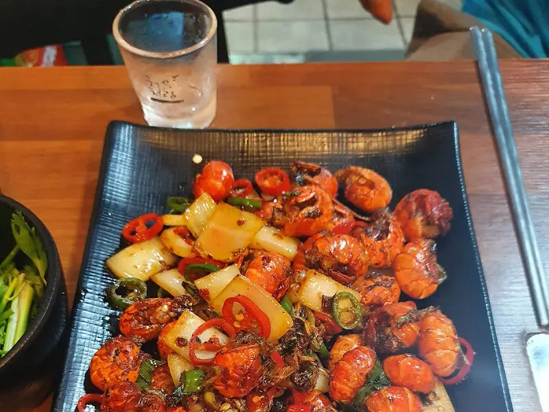 술 한잔 기울이기 좋은 분위기