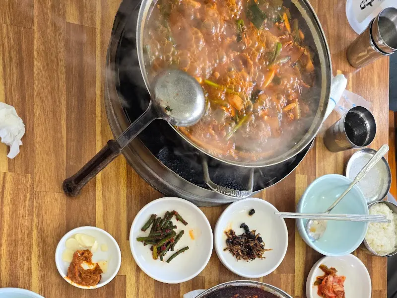 돼지찌개 전체샷