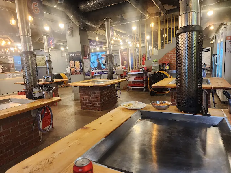 깔끔하고 쾌적한 내부 공간