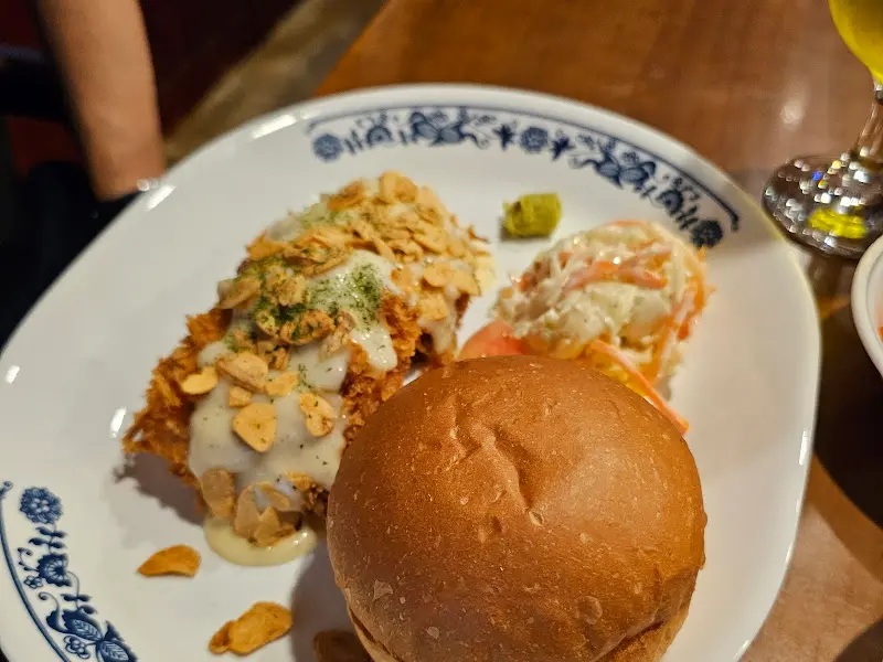 마늘 돈가스 근접샷