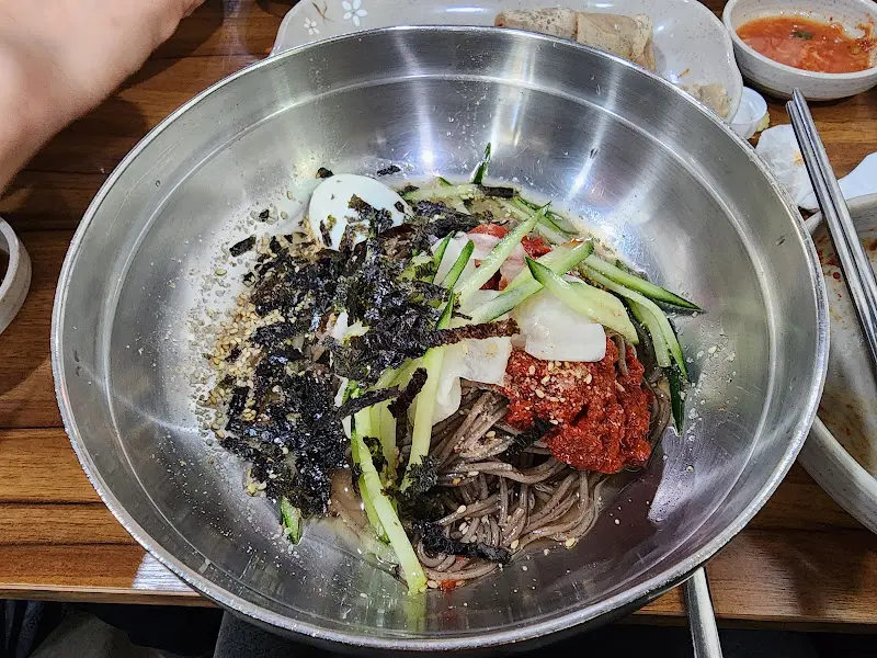 비빔막국수