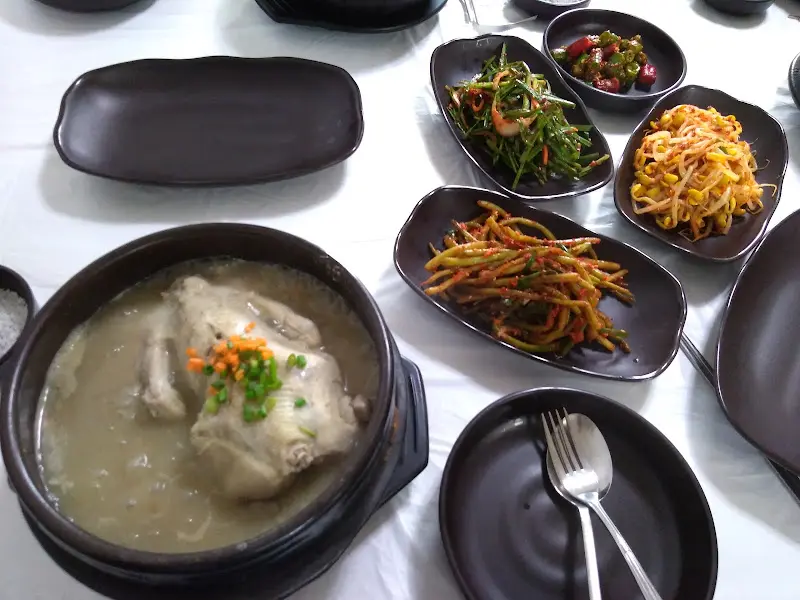 남경가든 전체 상차림