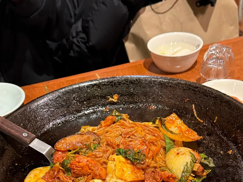 볶음밥을 기다리는 나의 모습