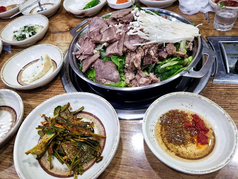 하동한우국밥 테이블 세팅