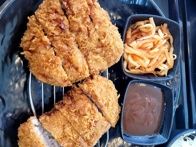 두툼한 등심 돈까스