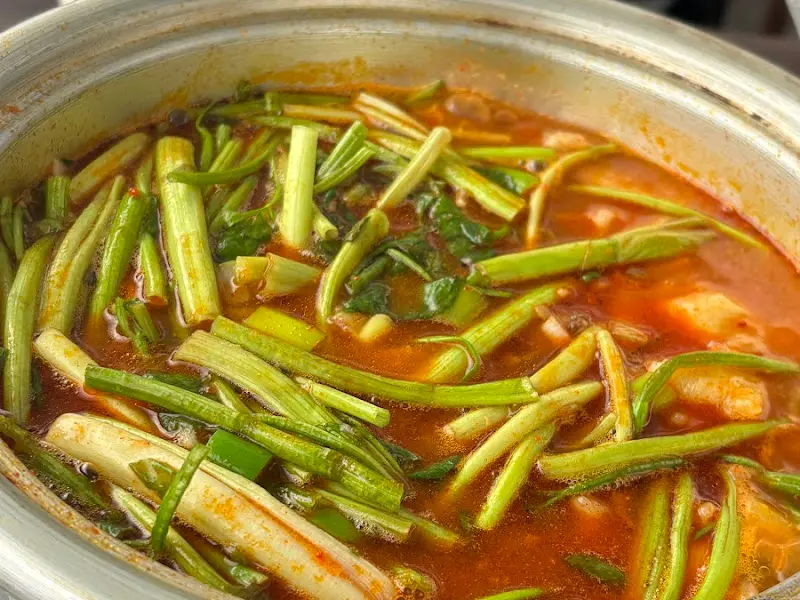 메기매운탕 속 수제비