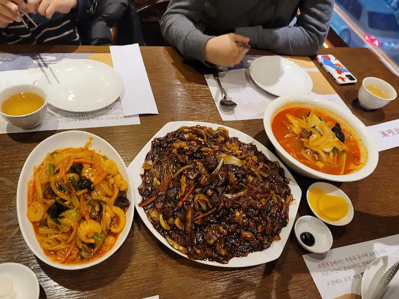 쟁반짜장, 짜장면, 짬뽕