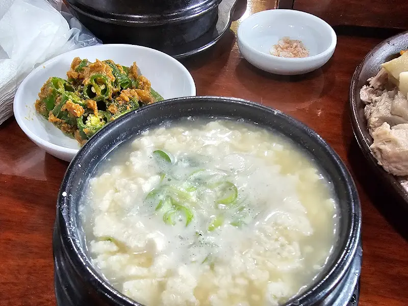 두리원손두부의 황태 순두부 정식