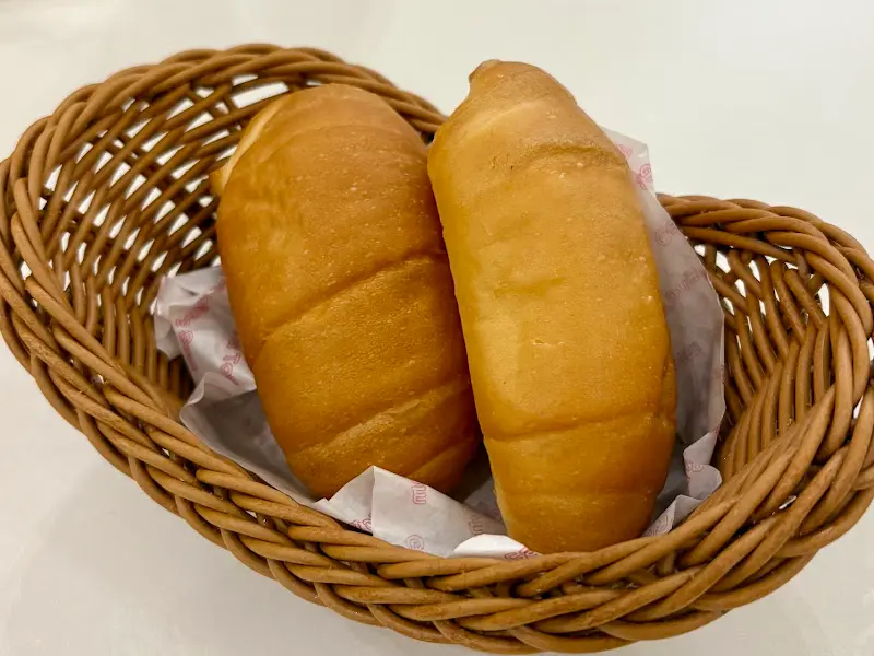 따뜻하고 촉촉한 식전빵