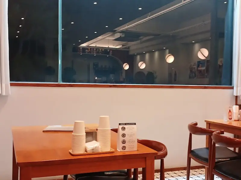 창밖으로 보이는 경포 바다