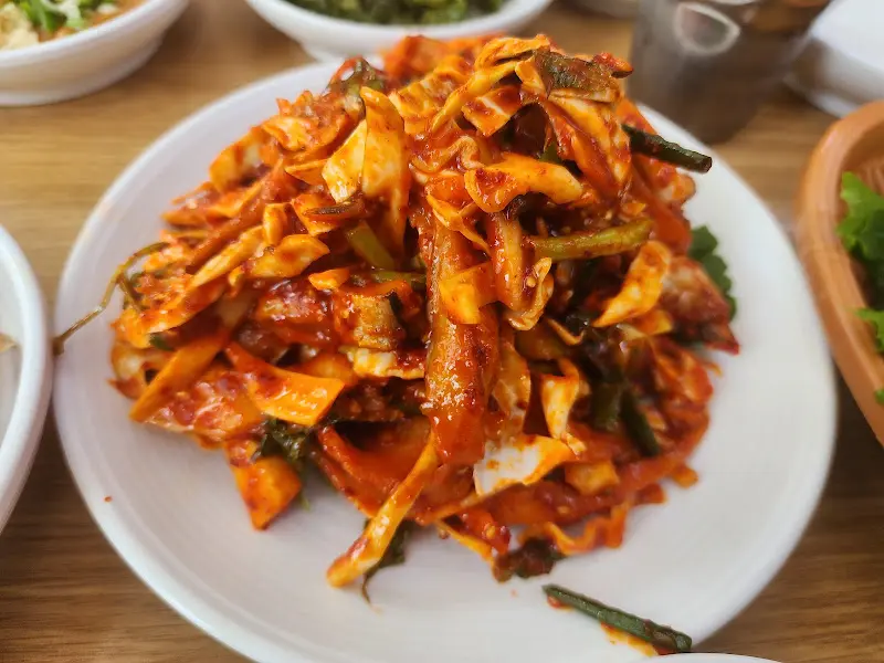 매콤달콤한 밴댕이 회무침