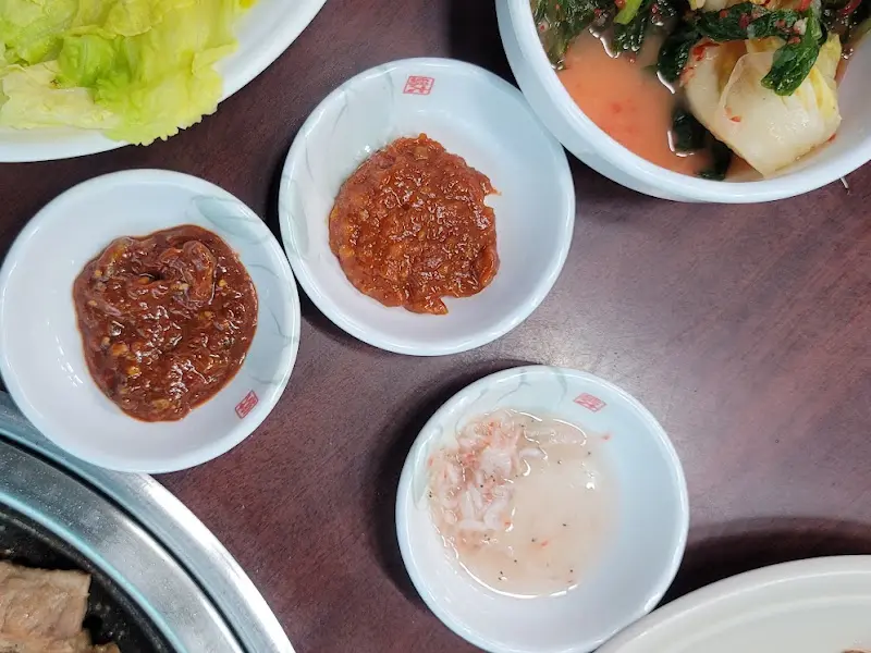 다양한 곁들임 소스