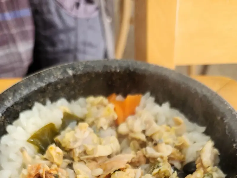 백합돌솥밥의 모습