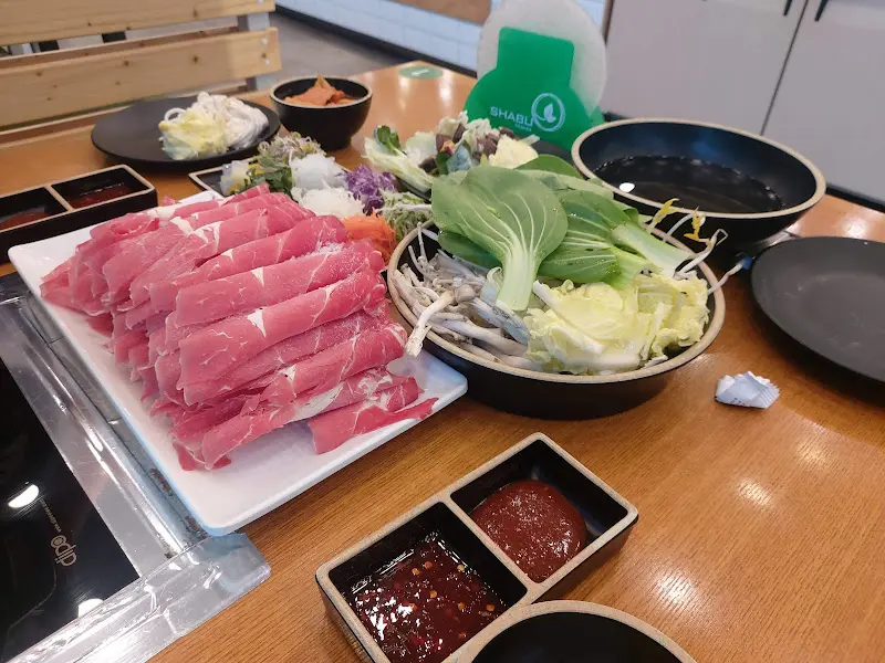 샤브샤브 재료 한상차림