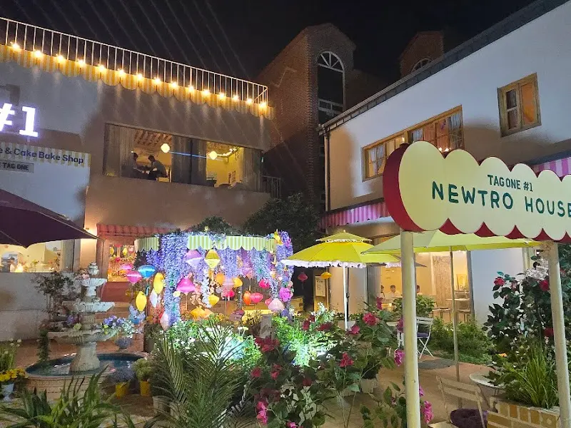 태그원 카페 야경