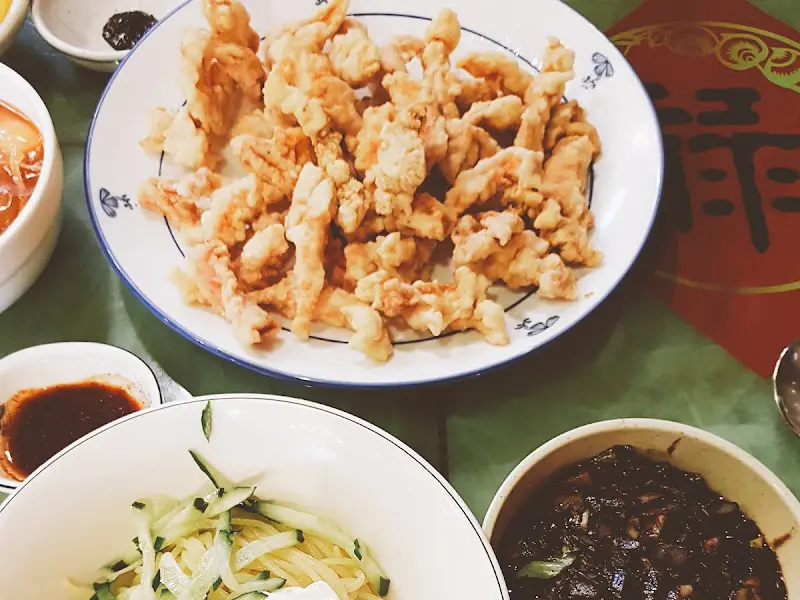 바삭하게 튀겨진 탕수육