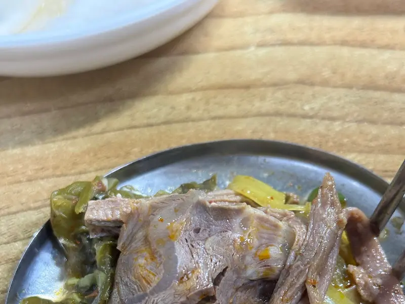 푸짐하게 들어있는 소고기