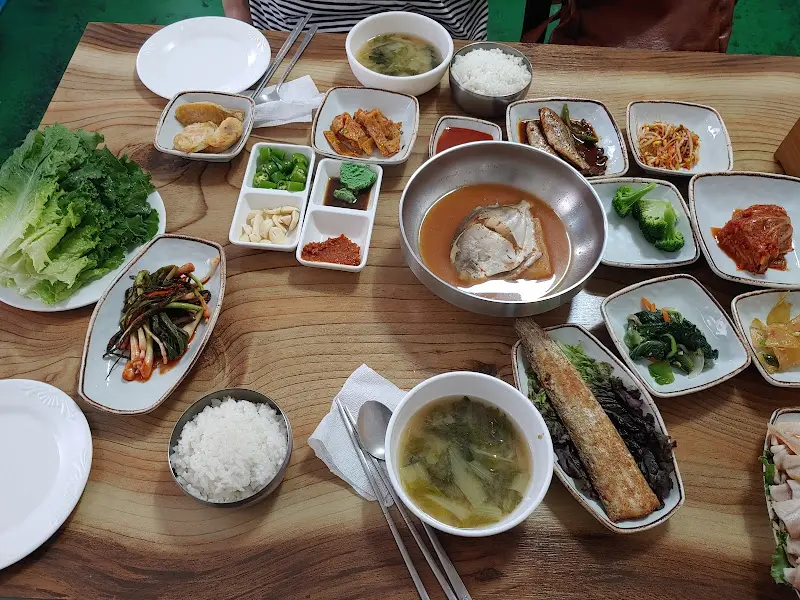 푸짐한 백반 한 상