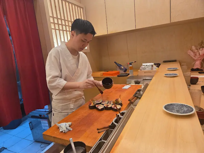 스시 만드는 셰프