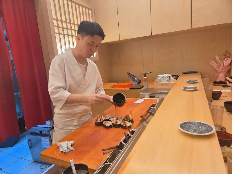 스시 만드는 셰프