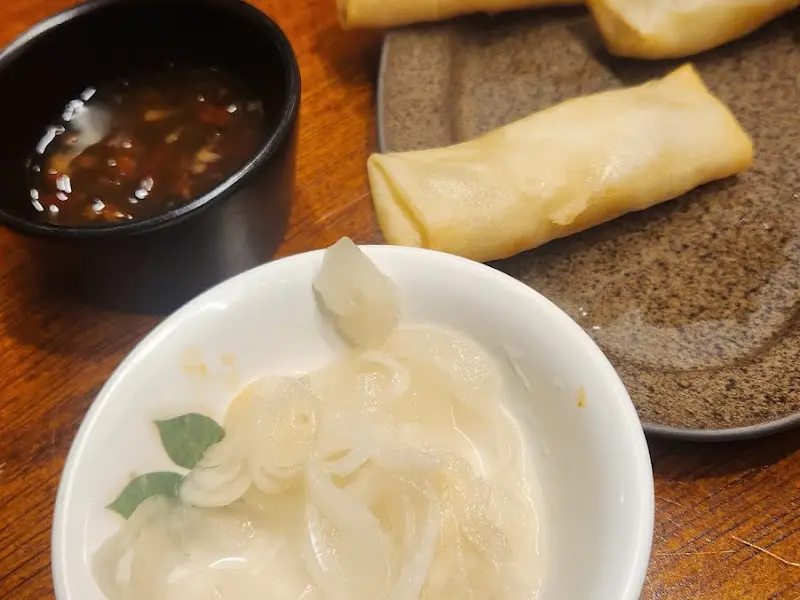 새우 스프링롤과 양파절임