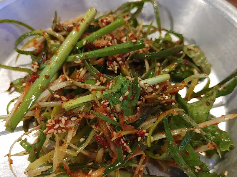 싱싱한 부추무침