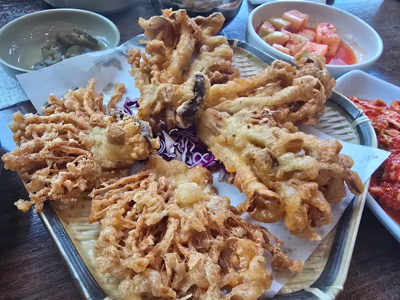 푸짐한 버섯 튀김