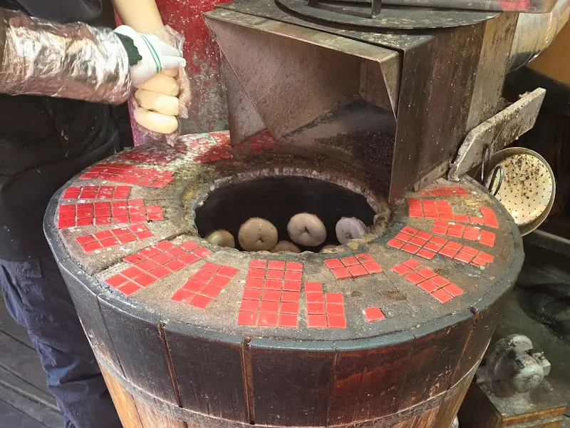 옹기 화덕 내부 모습