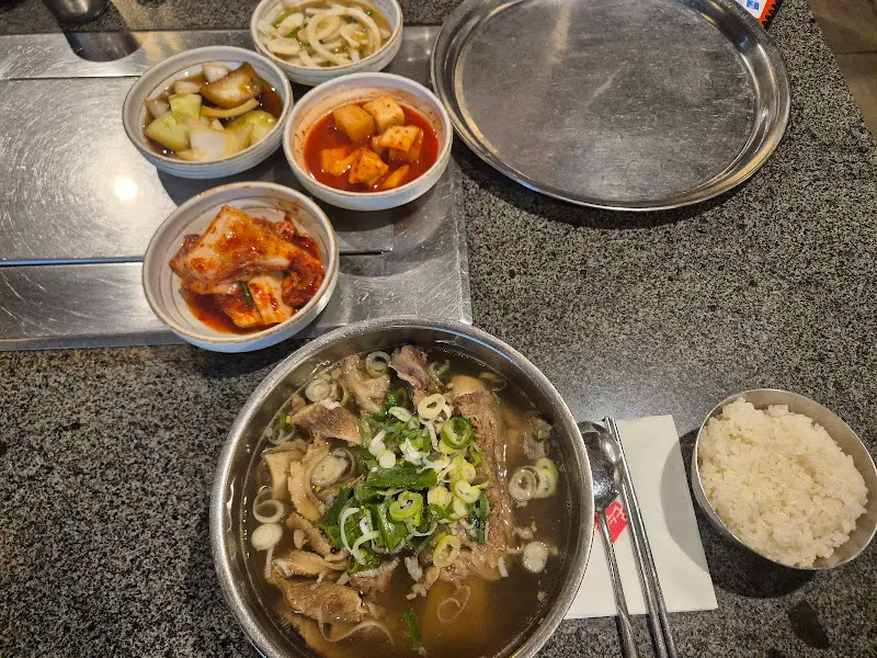 갈비탕 한 상 차림