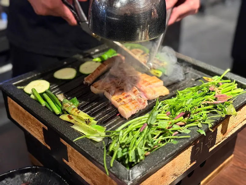 고기 굽는 모습