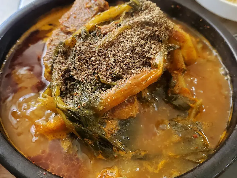 푸짐한 뼈다귀탕